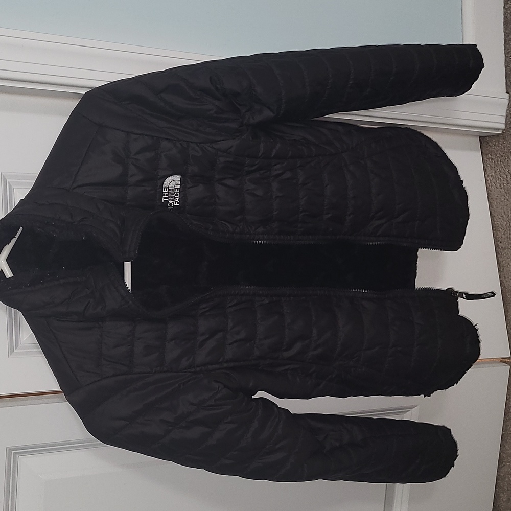 Small North Face coat